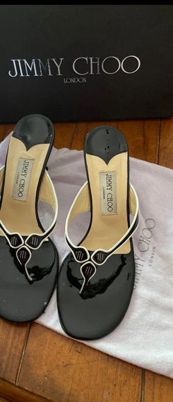 Jimmy Choo Shoes - Nero Vernice Chic White Stefanil Jimmy Choo Kitten Heels
